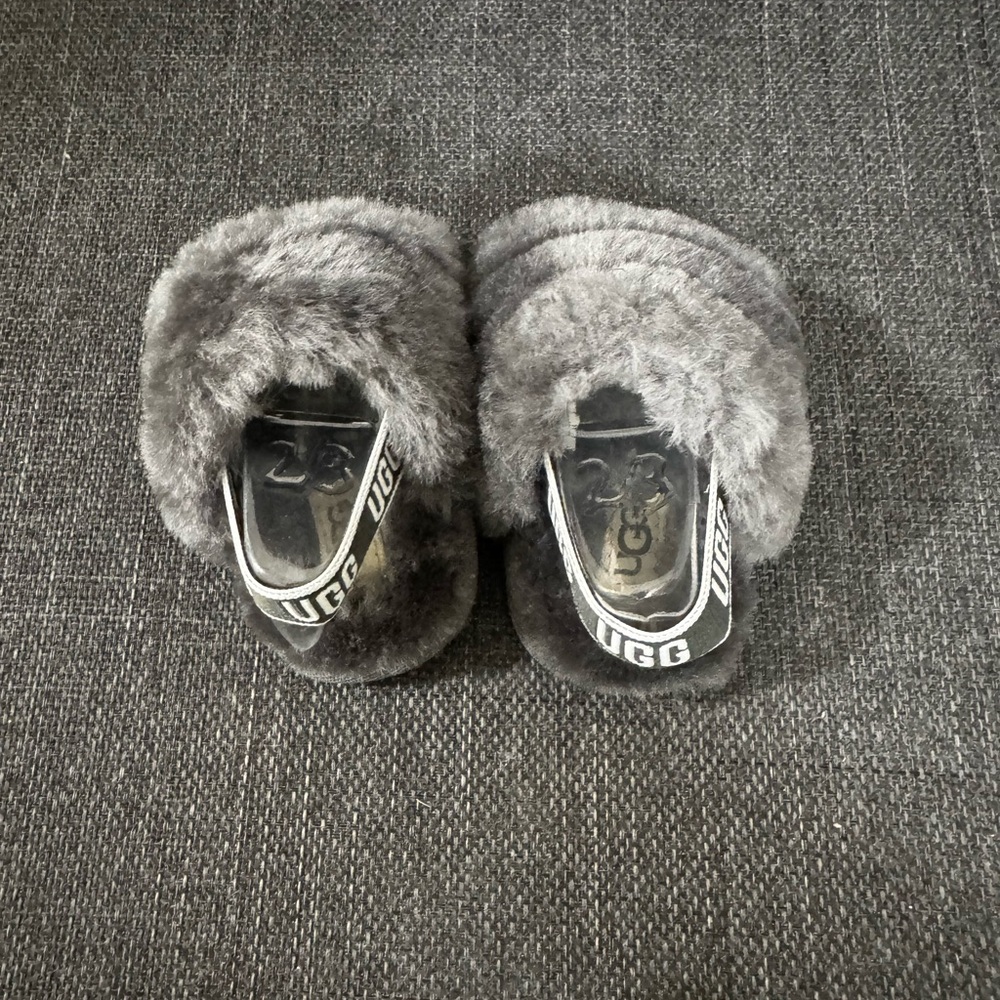 BABY UGG Charcoal Fluff Yeah Slide - Picture 5 of 10